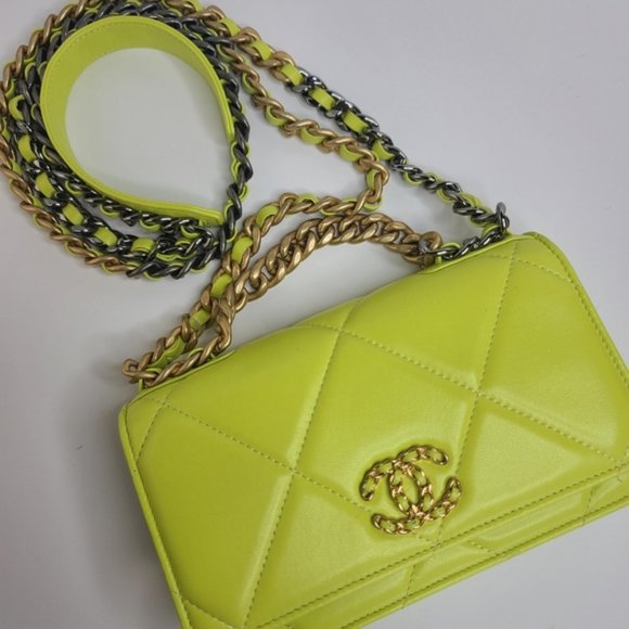 Meet your Posher, Stacy! - Picture 2 of 8